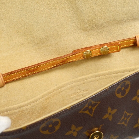 LOUIS VUITTON POCHETTE - AUTHENTIC - Picture 5 of 10